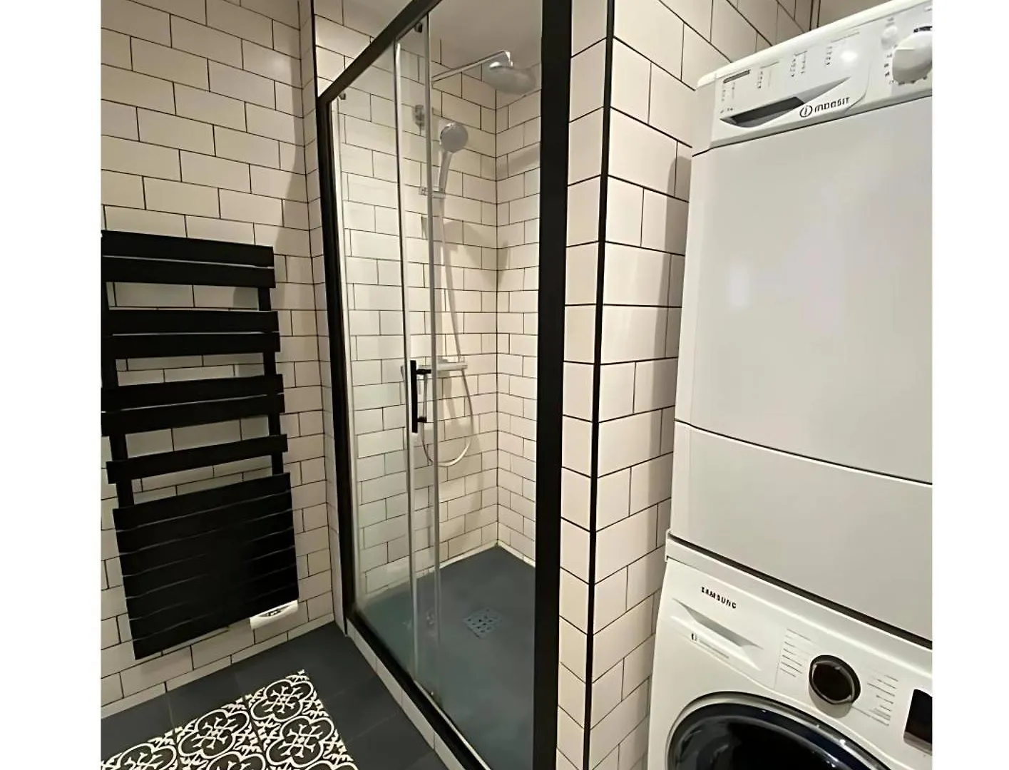 Nice - Appartement 3P 0*,