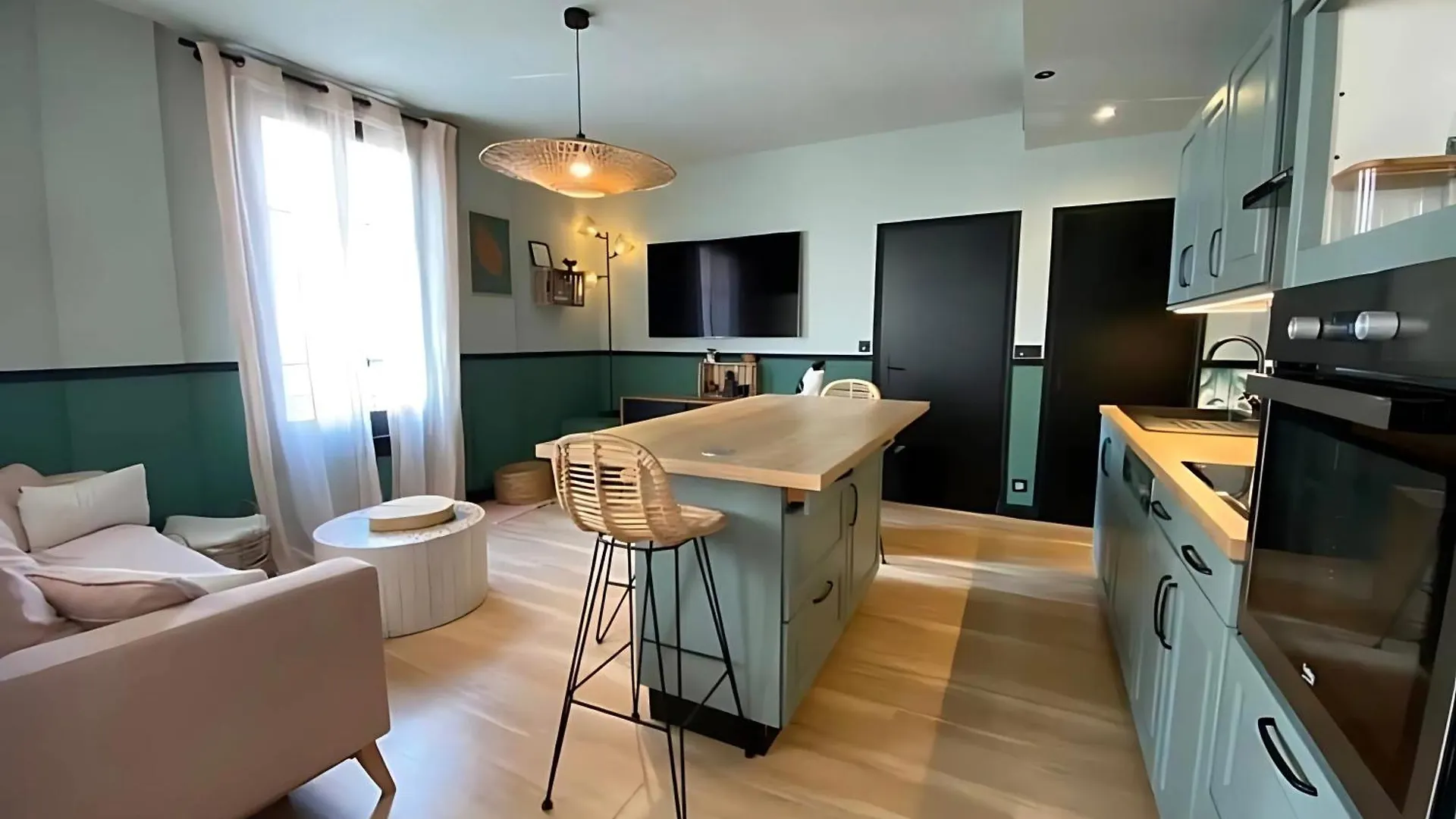 Nice - Appartement 3P 0*,  צרפת